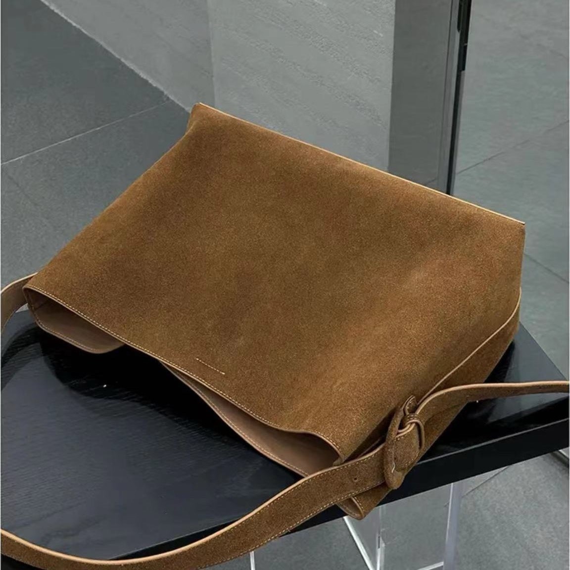 Matte Leather Tote Bag 3 Matte Leather Tote Bag - Image 3